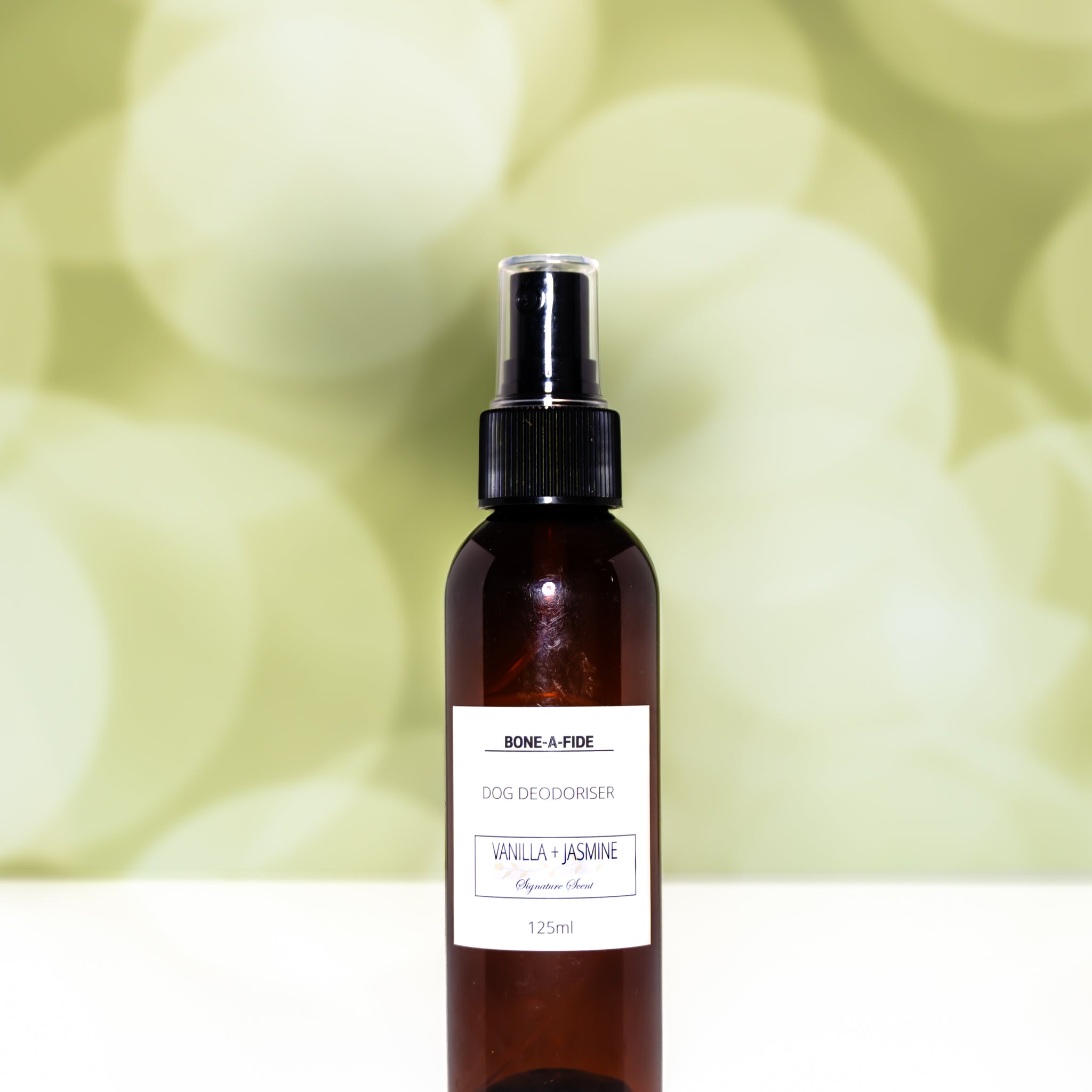NEW - Travel sized (Pamper Pack) 125ml - Vanilla + Jasmine - 2 in 1 Dog Shampoo & Conditioner + Dog Deodoriser